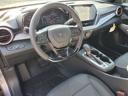 New 2026 Chevrolet Trax RS w/ Sunroof Package FWD image 6