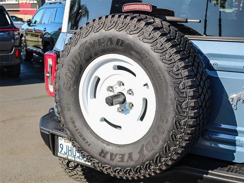 Used 2023 Ford Bronco Heritage Edition image 8