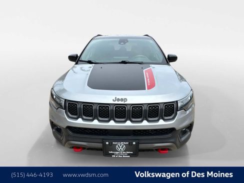 Used 2023 Jeep Compass Trailhawk image 7