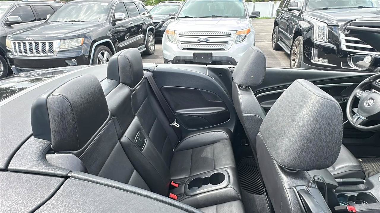 Used 2015 Volkswagen Eos Komfort FWD image 21