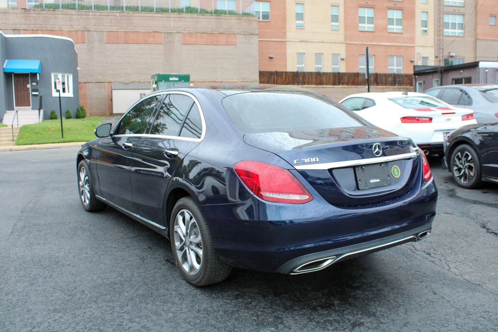 Used 2015 Mercedes-Benz C 300 4MATIC Sedan image 4