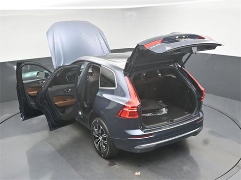 Used 2022 Volvo XC60 B5 Inscription w/ Climate Package image 51