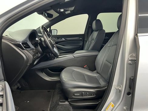 Used 2022 Buick Enclave Premium image 4