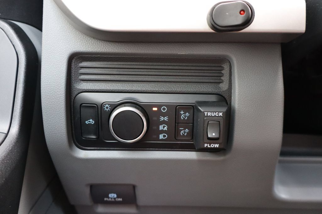 Used 2023 Ford F350 XL w/ 360-Degree Camera Package AWD/4WD image 31