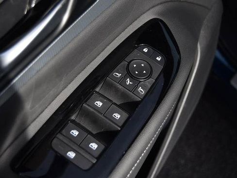 New 2026 Nissan Murano Platinum image 9