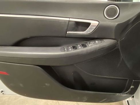 Used 2023 Hyundai Sonata SEL image 12