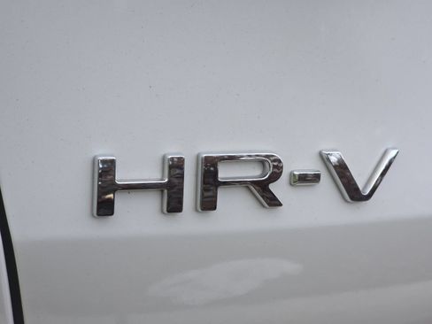 Certified 2024 Honda HR-V Sport image 10