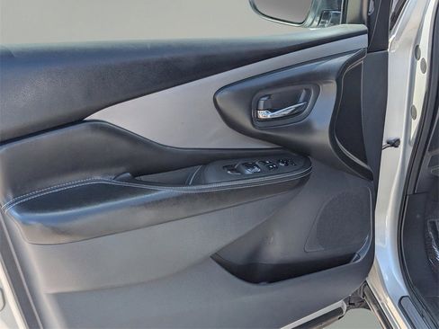 Used 2023 Nissan Murano SV image 15