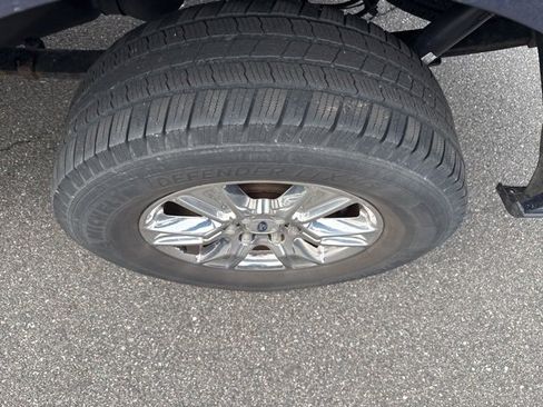 Used 2016 Ford F150 XLT w/ Equipment Group 302A Luxury image 6