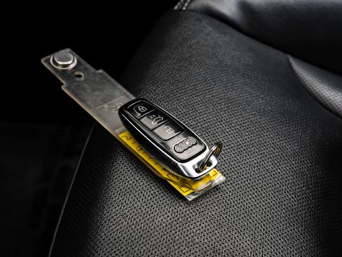 Used 2023 Audi Q8 Premium Plus w/ Premium Plus Package image 63