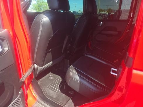 Used 2020 Jeep Wrangler Unlimited Sahara AWD/4WD image 19