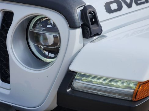 Used 2022 Jeep Gladiator Overland w/ Popular Equipment Package image 9