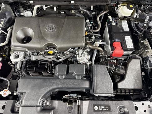 Certified 2025 Toyota RAV4 LE image 40