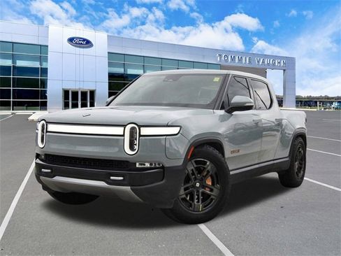 Used 2022 Rivian R1T Adventure image 1