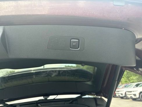 Used 2021 Lincoln Corsair Reserve w/ Elements Package AWD/4WD image 12