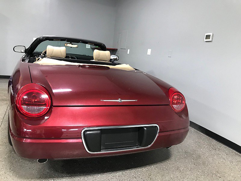 Used 2004 Ford Thunderbird RWD image 10