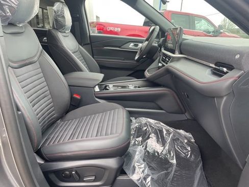 New 2026 Ford Explorer ST-Line AWD/4WD image 18