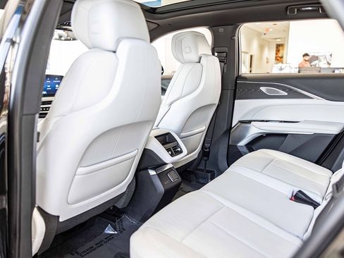 Used 2024 Cadillac Lyriq Sport image 35