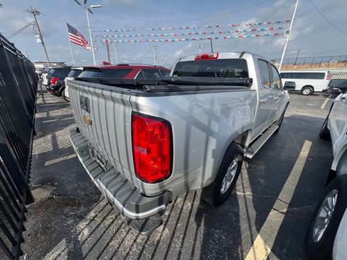 Used 2018 Chevrolet Colorado W/T w/ WT Convenience Package image 4