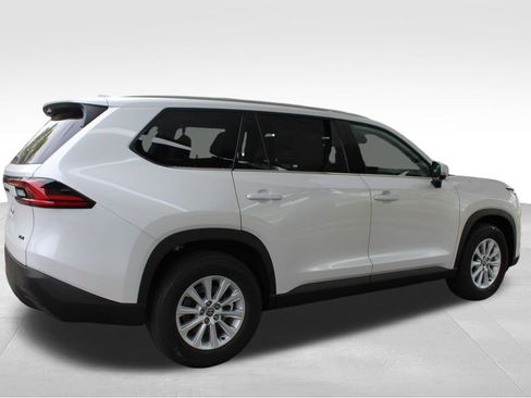 New 2026 Toyota Grand Highlander AWD image 15