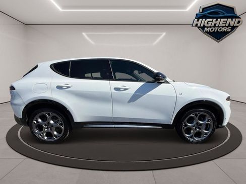 Used 2024 Alfa Romeo Tonale Ti image 9