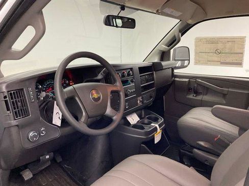 New 2026 Chevrolet Express 3500 RWD image 11