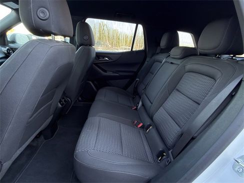 Used 2025 Chevrolet Equinox LT image 24