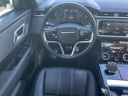 Used 2022 Land Rover Range Rover Velar R-Dynamic S image 12
