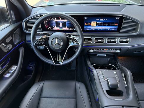 Used 2024 Mercedes-Benz GLE 450e 4MATIC image 13
