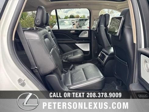 Used 2022 Lincoln Aviator Reserve w/ Equipment Group 201A AWD/4WD image 21