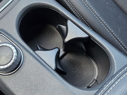 Used 2019 Mercedes-Benz CLA 250 4MATIC image 21