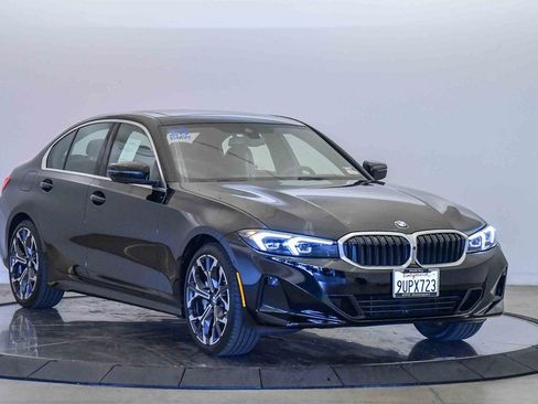 Used 2025 BMW 330i Sedan w/ Premium Package image 6