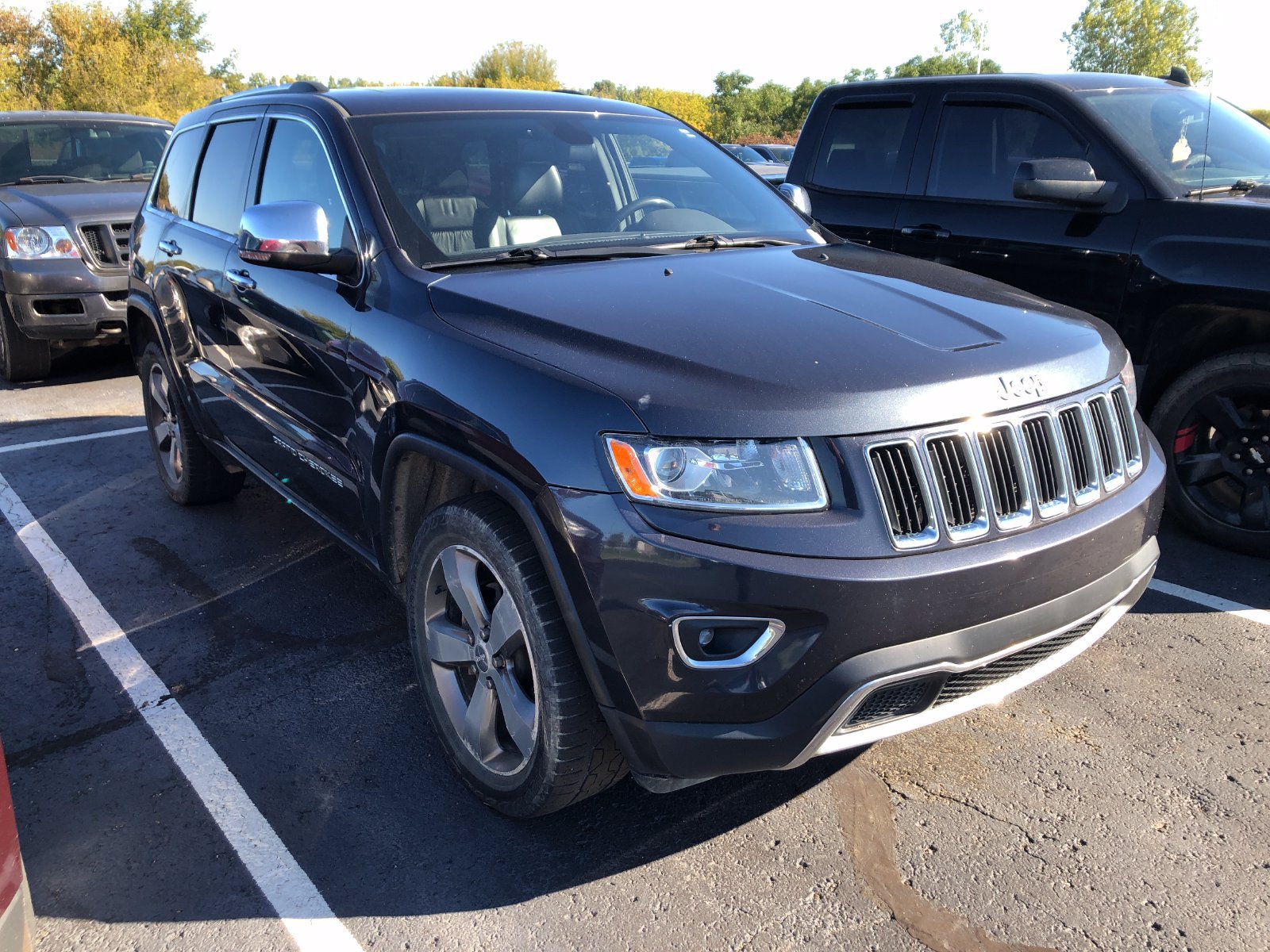 Used 2015 Jeep Grand Cherokee Limited AWD/4WD image 3