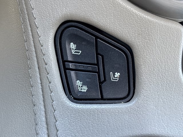 Used 2019 GMC Yukon Denali w/ Open Road Package AWD/4WD image 33