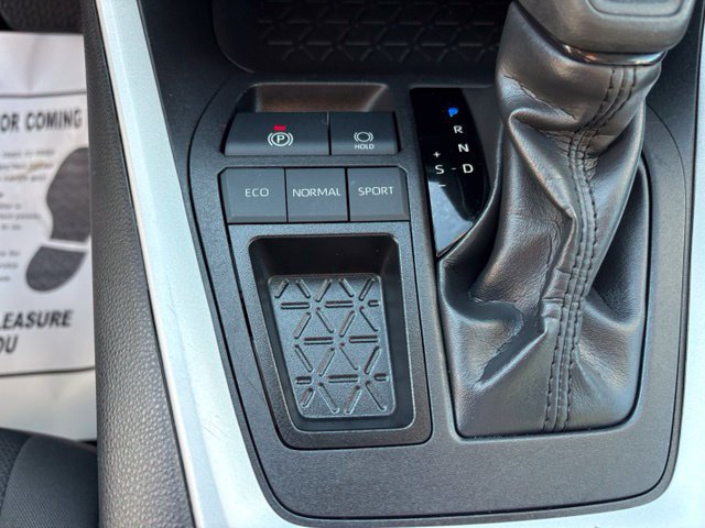 Used 2024 Toyota RAV4 XLE w/ Convenience Package FWD image 19