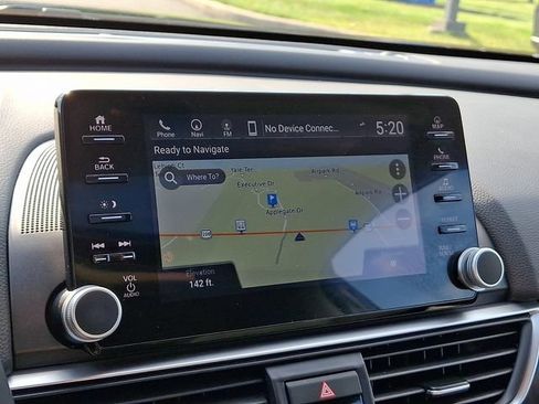Used 2022 Honda Accord Touring image 18
