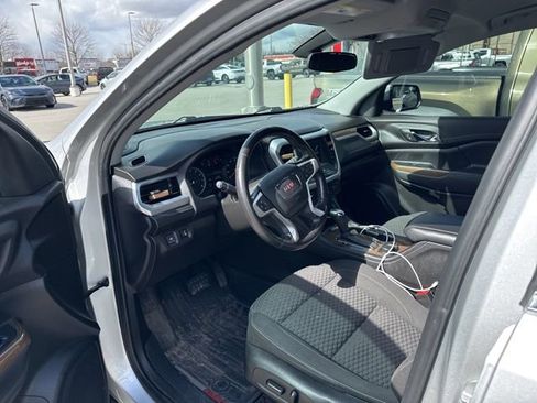 Used 2019 GMC Acadia SLE w/ LPO, Floor Liner Package image 9