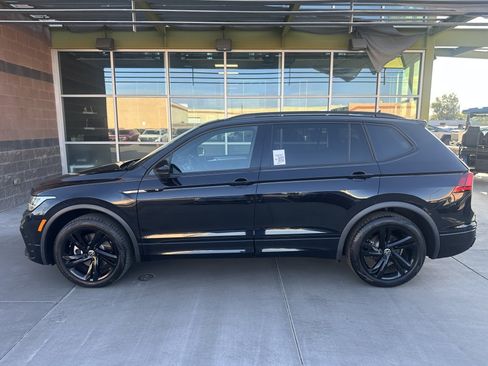 Used 2024 Volkswagen Tiguan SE R-Line FWD image 6