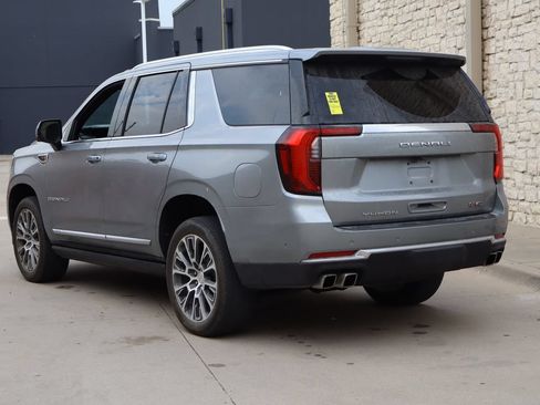 Used 2025 GMC Yukon Denali w/ Sun & Power Step Package RWD image 3