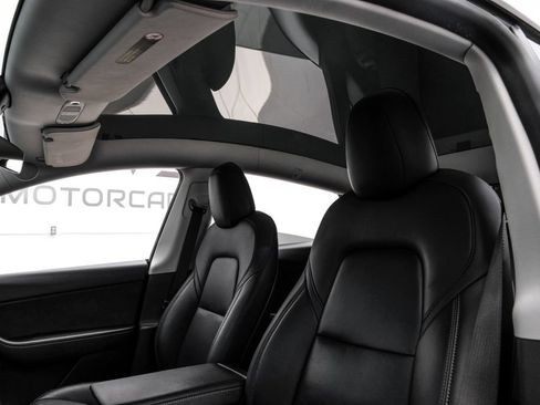Used 2021 Tesla Model Y Long Range AWD/4WD image 5