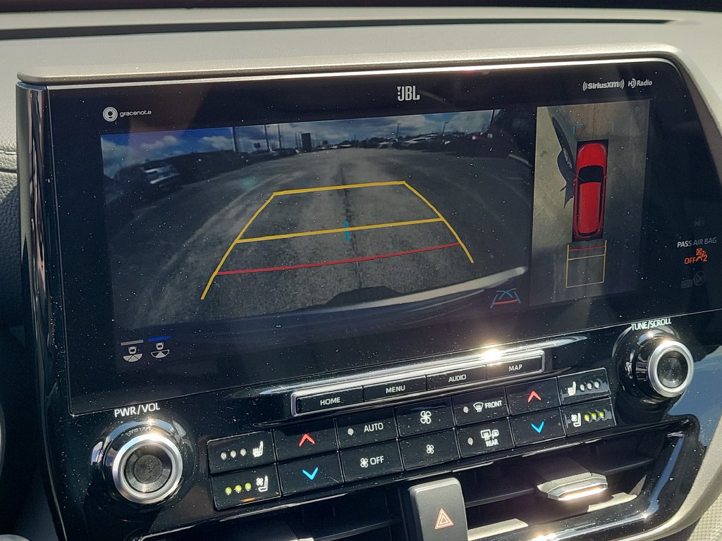 Used 2020 Toyota Highlander Limited AWD/4WD image 24