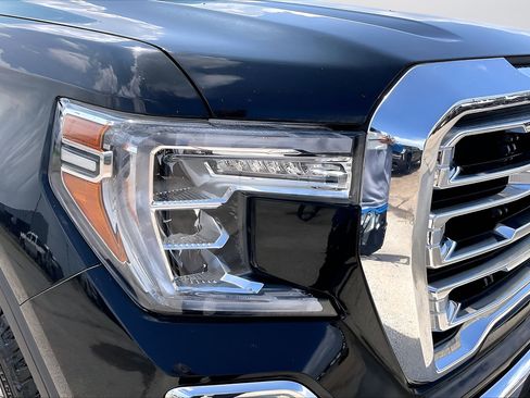 Used 2022 GMC Sierra 1500 SLT AWD/4WD image 33