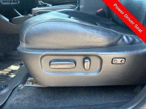 Used 2022 Toyota Tacoma TRD Sport w/ TRD Premium Sport Package AWD/4WD image 33
