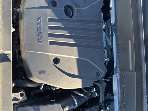 Used 2024 Volvo XC90 B5 Plus image 39