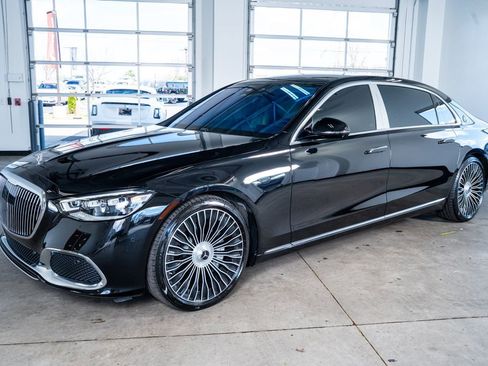 Used 2022 Mercedes-Benz Maybach S 580 4MATIC image 11