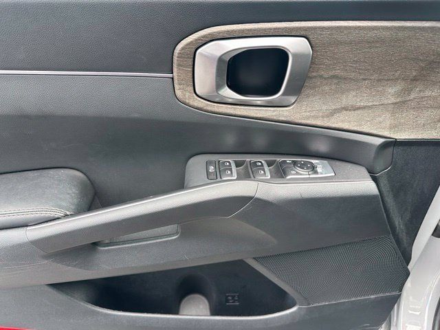 Used 2023 Kia Sorento X-Line EX AWD/4WD image 17