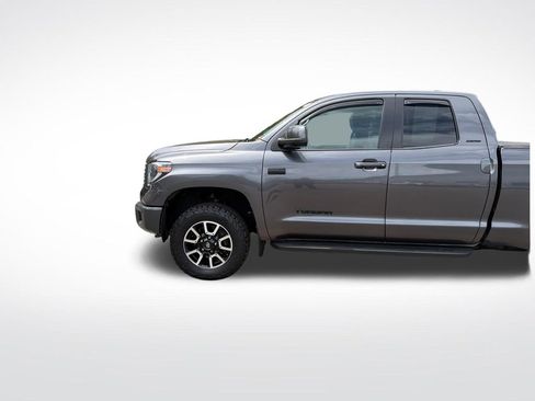 Used 2021 Toyota Tundra Limited w/ Limited Premium Package AWD/4WD image 28