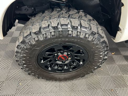 Used 2014 Toyota Tacoma 4x4 Double Cab w/ TRD Off-Road Package image 33