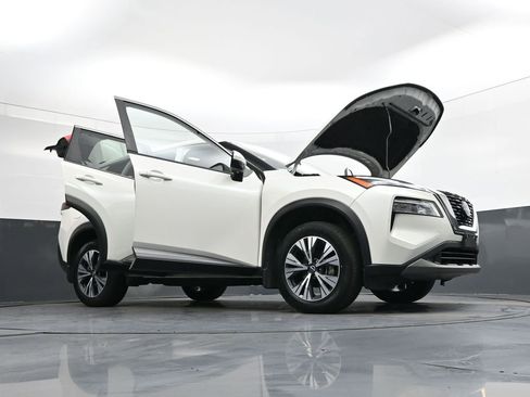Used 2023 Nissan Rogue SV image 48