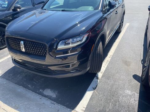 Used 2023 Lincoln Nautilus Reserve image 2